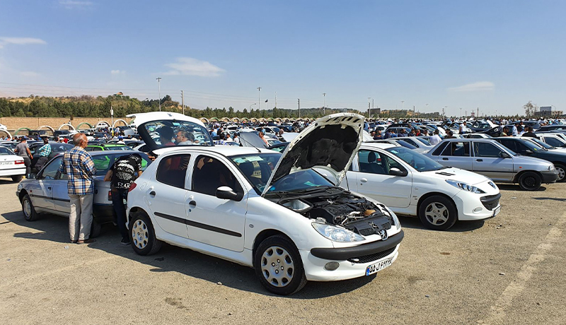 بازار خودرو در سراشیبی