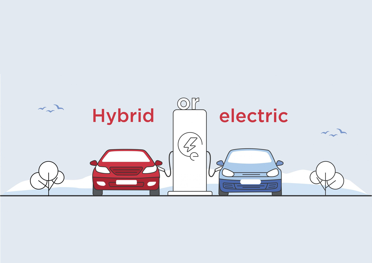 فرق ماشین هیبریدی با برقی چیست؟