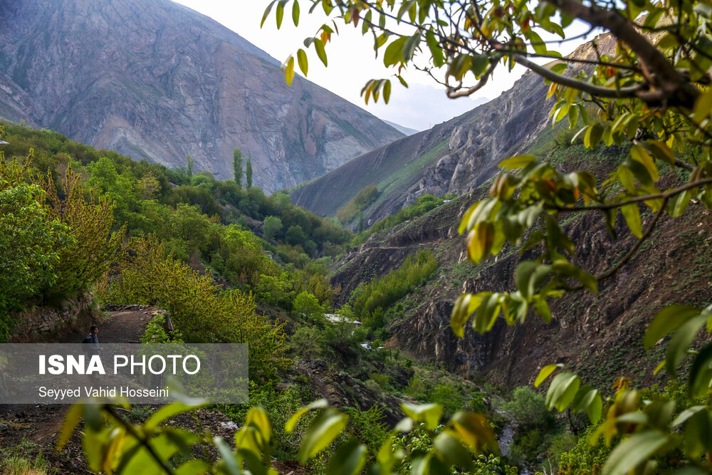 منظره زیبا و کوهستانی آبشار «سنگان»