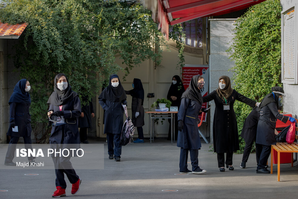 عکس/ برگزاری حضوری آزمون نهایی دانش‌آموزان در تهران