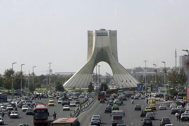 افزایش سالانه ۲۰۰ هزار نفر به جمعیت استان تهران به دلیل مهاجرت 