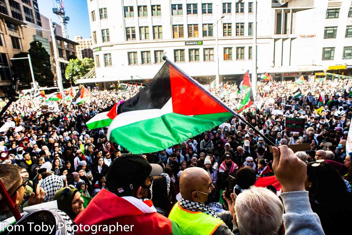 عکس/ پرچم ایران در جشن پیروزی مقاومت فلسطین در استرالیا