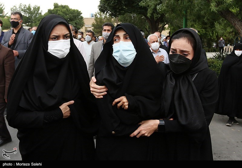 عکس/ مراسم تشییع پیکر شهید مدافع سلامت رضا غضنفرپور