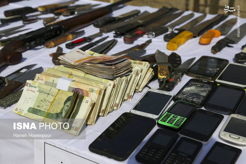 انهدام باند سارقین و قاچاق کالا در شیراز