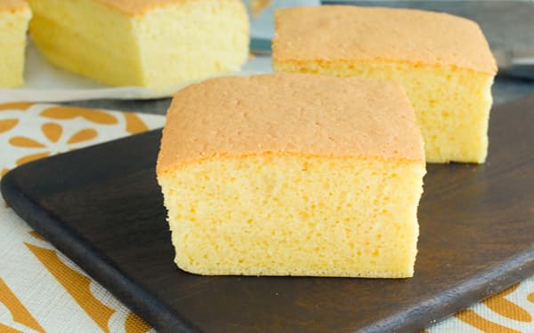 طرز تهيه کيک اسفنجي ساده پف دار و حرفه اي به روش قنادي