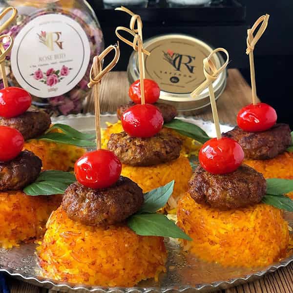 طرز تهيه کباب تابه اي با کته قالبي يک نفره به روش رستوراني