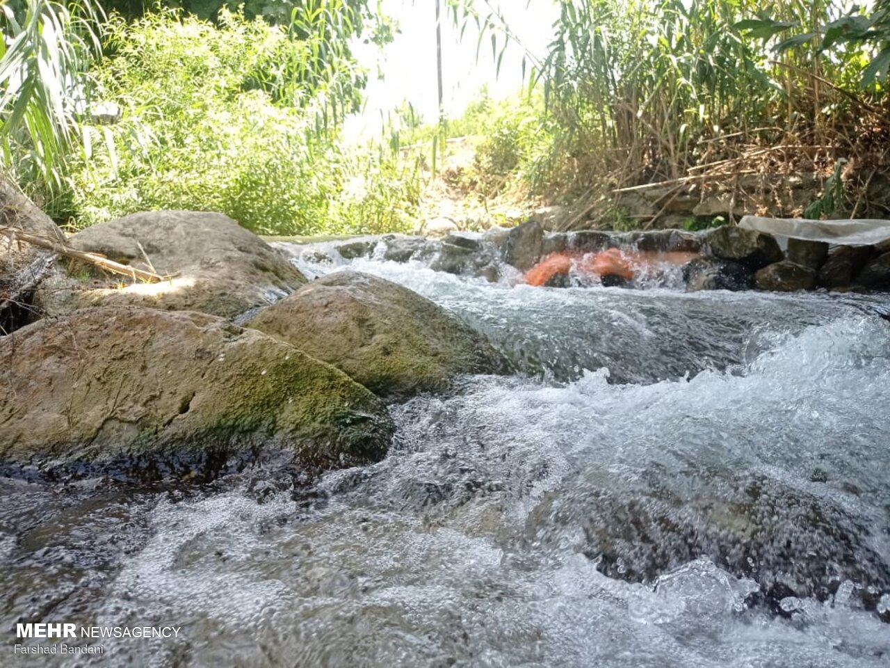 روستای ده حوض در مجاورت رودخانه‌ کارون