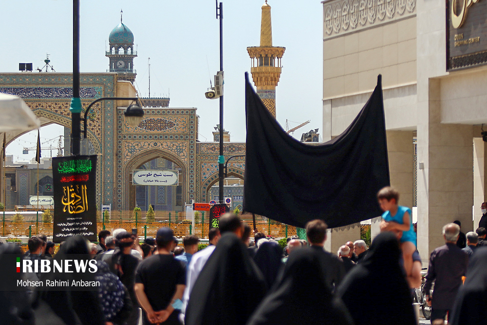 عکس/ سالروز شهادت امام صادق (ع) در حرم رضوی