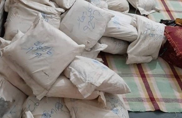 کشف حدود ۳۰۰ کیلوگرم تریاک در بم