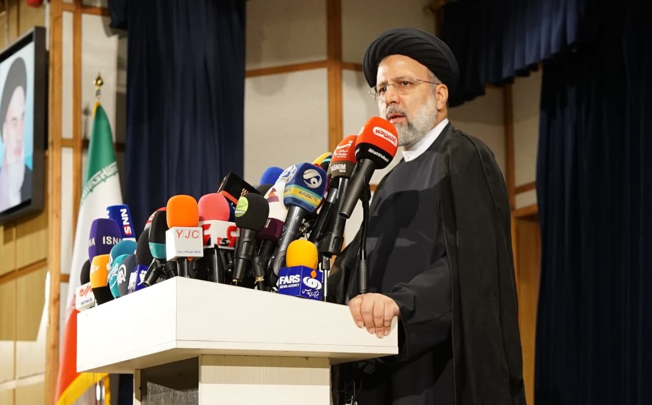رییسی: استقرار سامانه هوشمند باعث اشراف دولت در نظام مالیاتی میشود