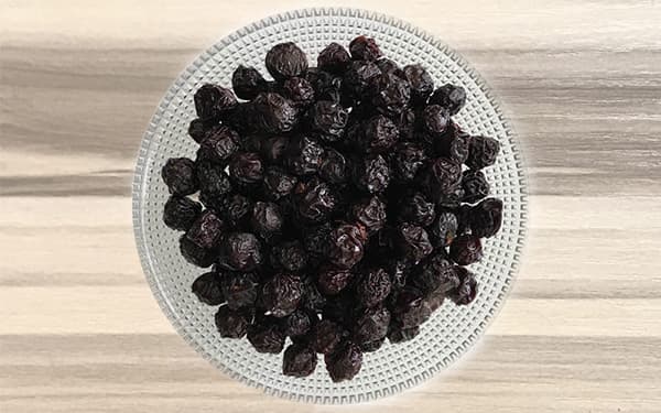 طرز تهيه آلبالو خشکه ترشک خوشمزه و سنتي به روش بازاري