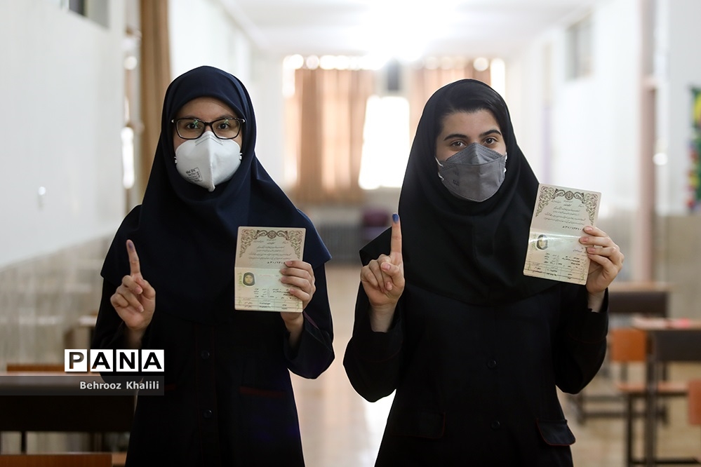 دانش آموزان رای اولی