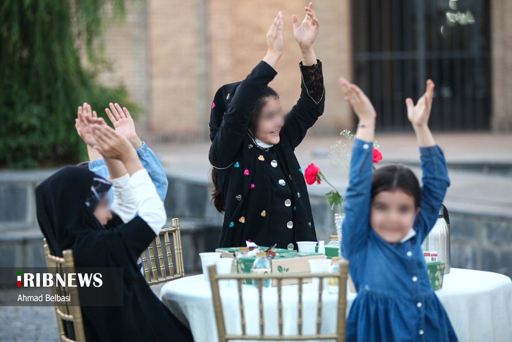 کودکان کار در مراسم روز جهانی مبارزه با کار کودکان