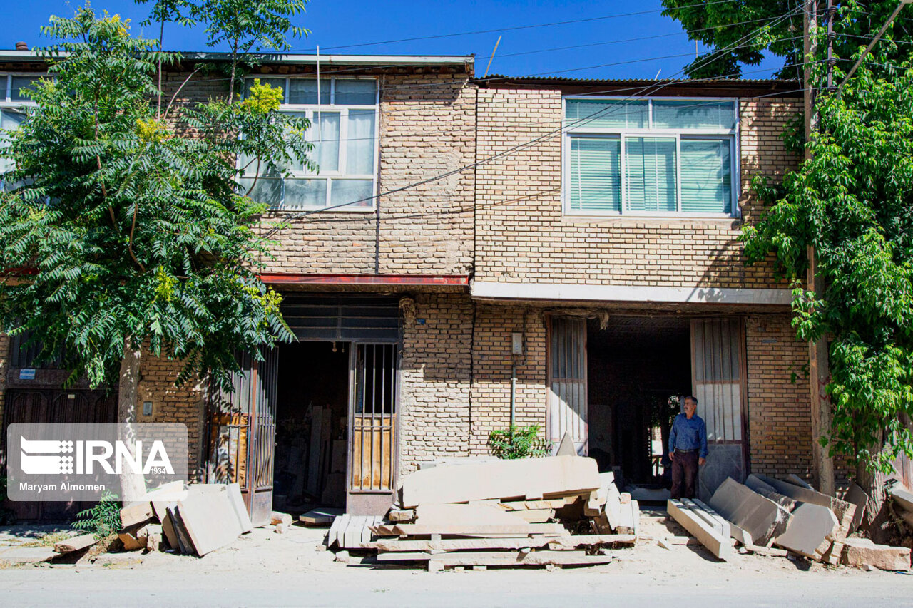 بَردِ شیر نماد باشکوه ایل بختیاری