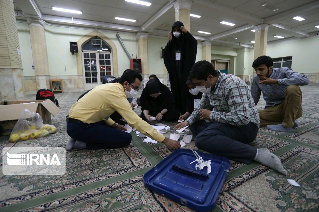 اعضای شوراهای اسلامی شهرهای رشتخوار و مه‌ولات مشخص شدند