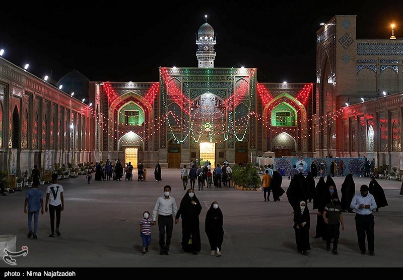 عکس/ چراغانی و آذین‌بندی حرم امام رضا (ع)