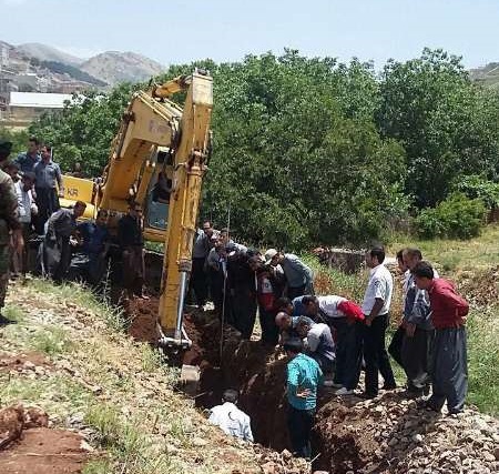 عملیات گودبرداری در شهرستان پاوه منجر به فوت ۲ کارگر جوان شد