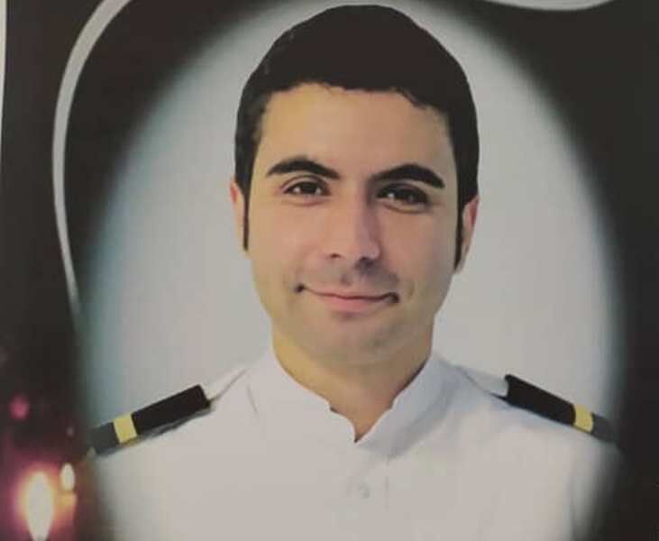 پیکر خلبان محمدزاده از جان باختگان سقوط هواپیما در بجنورد تشیع شد