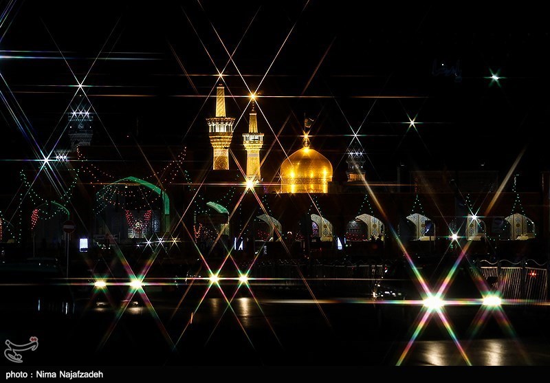 عکس/ چراغانی و آذین‌بندی حرم امام رضا (ع)