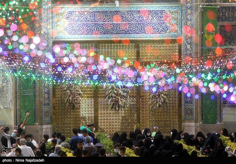عکس/ چراغانی و آذین‌بندی حرم امام رضا (ع)