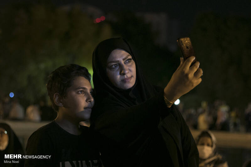 نورافشانی به مناسبت ولادت امام رضا(ع) در تبریز