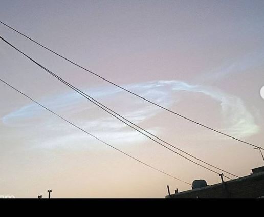 مشاهده ابر درخشان عجیب در غرب ایران!