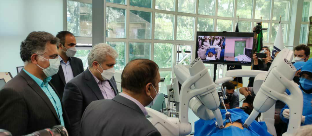 نخستین جراحی رباتیک از راه دور ایران روی شبکه همراه اول انجام شد