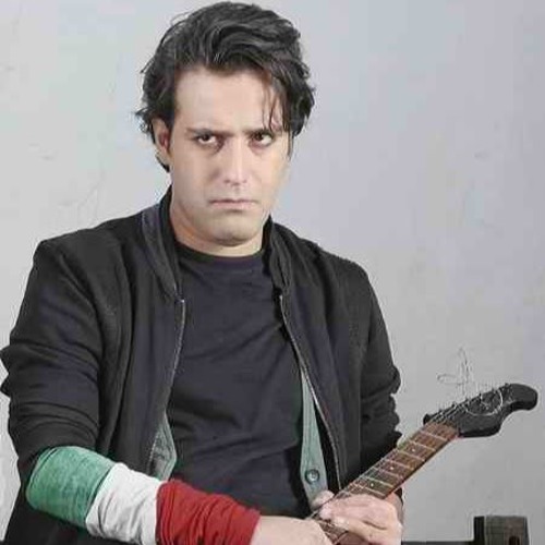 خاطره کاوه آفاق از نحوه شکل گیری نماد پرچم ایران در اجراهایش