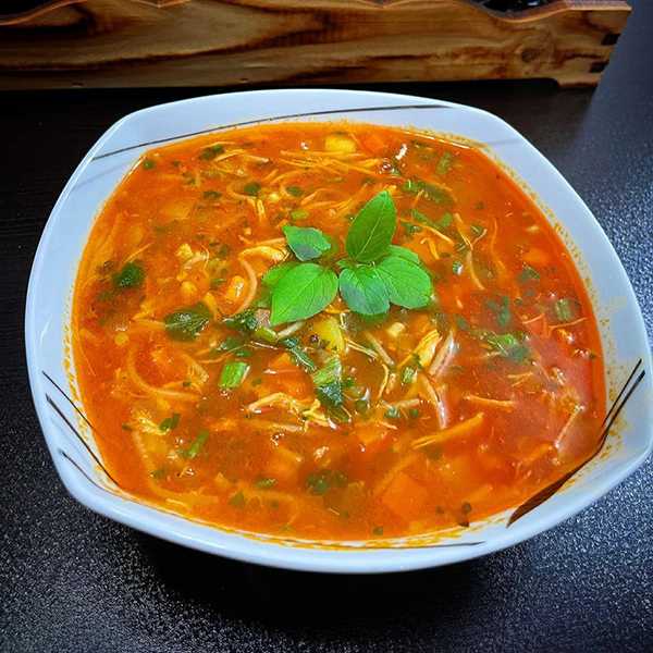 طرز تهيه سوپ ورميشل خوشمزه و مجلسي به روش رستوراني