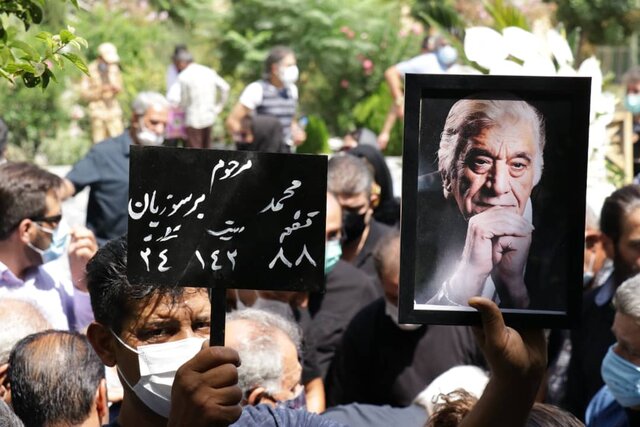 پیکر محمد برسوزیان در قطعه هنرمندان آرام گرفت