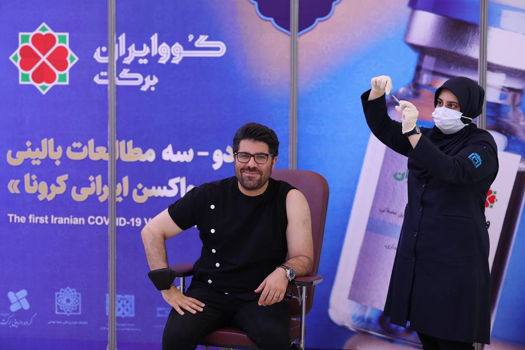 حامد همایون دز دوم واکسن ایرانی کرونا را تزریق کرد