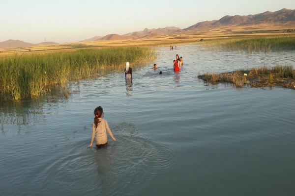چشمه زیبای روستای غینرجه خنداب