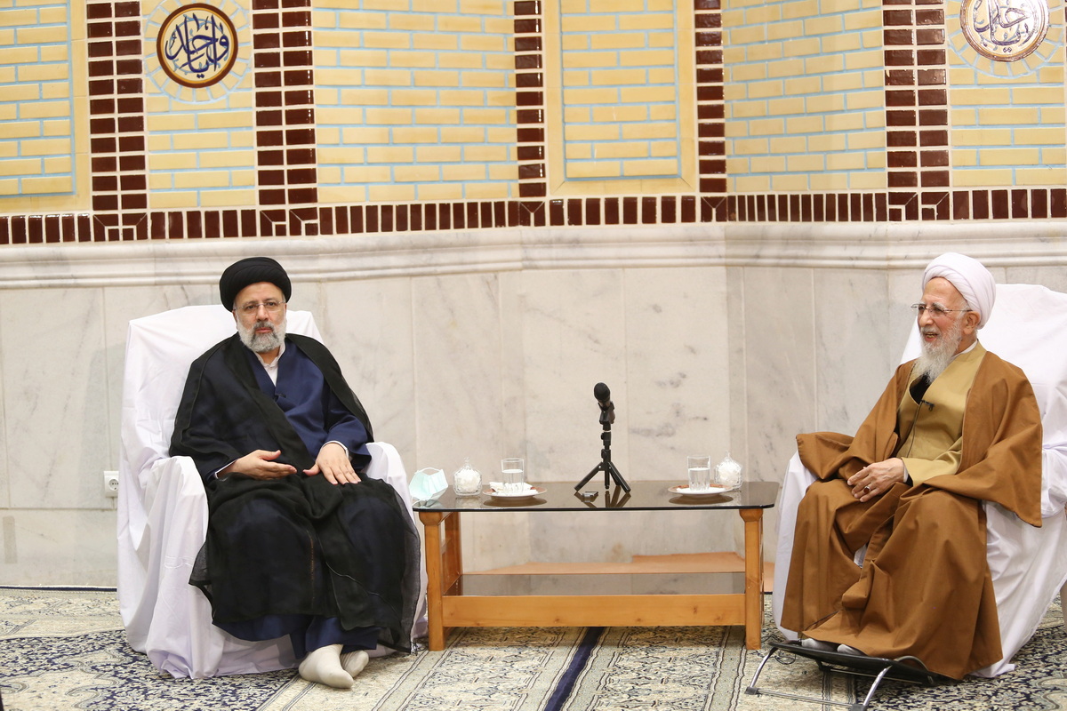 عکس/ دیدار رئیسی با آیت ‌الله جوادی آملی