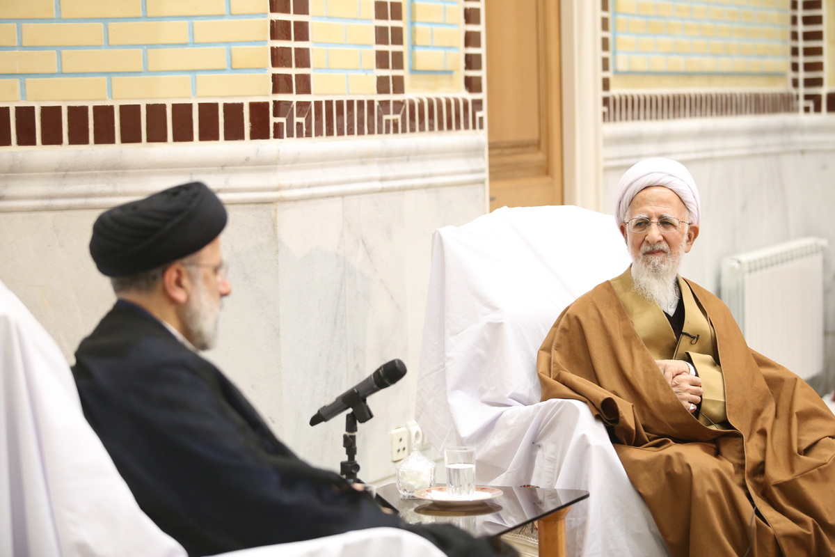 عکس/ دیدار رئیسی با آیت ‌الله جوادی آملی