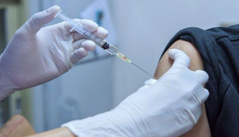 واکسن کرونا به مددجویان بالای ۶۰ سال در زندان بندرعباس تزریق شد