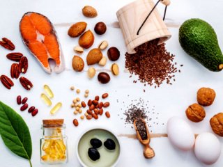 نقش ریزمغذی‌ها در ریزش مو  