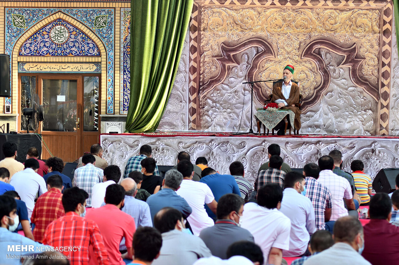 عکس/ اجتماع بزرگ عید ولایت در امامزاده صالح (ع)
