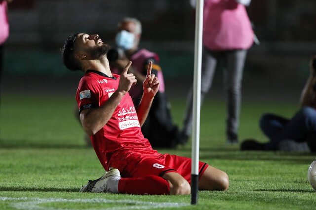 ناراحتی بازیکنان پیکان پس از قهرمانی پرسپولیس