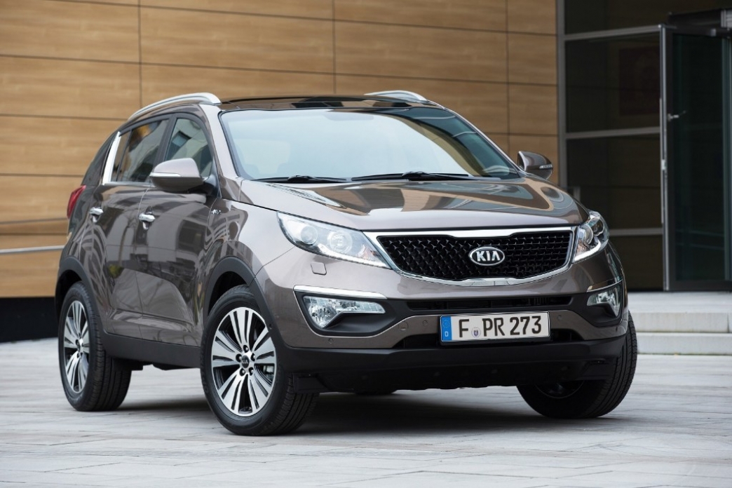 مقایسه تویوتا RAV4 با کیا اسپورتیج SL