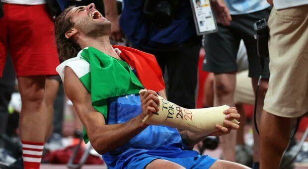 اتفاقی نادر؛ یک مدال و 2 قهرمان! 