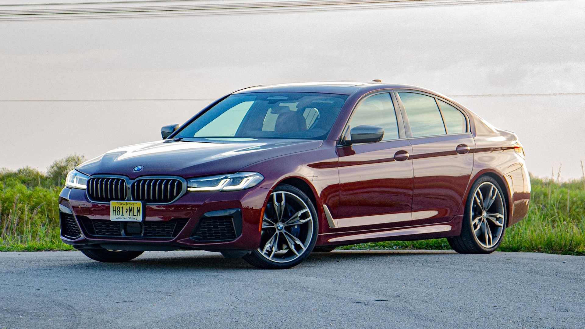 ب ام و M550i؛ ترکیبی از یک سدان لوکس و تجربه رانندگی اسپرت