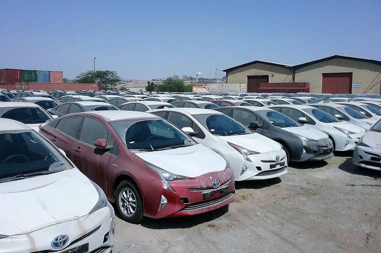 وزیر کشور از رئیس جمهور خواستار تعیین تکلیف خودروهای وارداتی شد