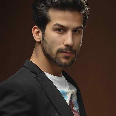 از حسین منتظری “صاحب اختیار” را بشنوید