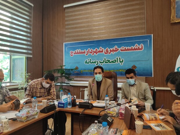 شهردار سنندج از سمت خود کناره‌گیری کرد