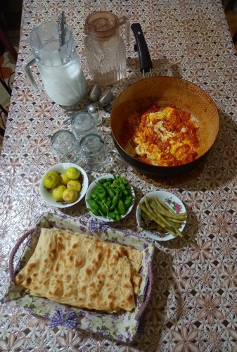 از شما/شام امشب ما غذاي مورد علاقم😁