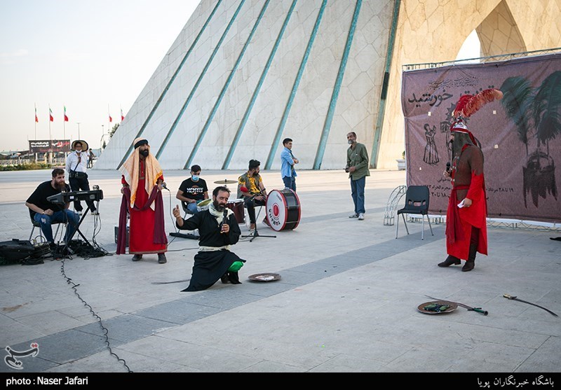 تعزیه خوانی در میدان آزادی تهران