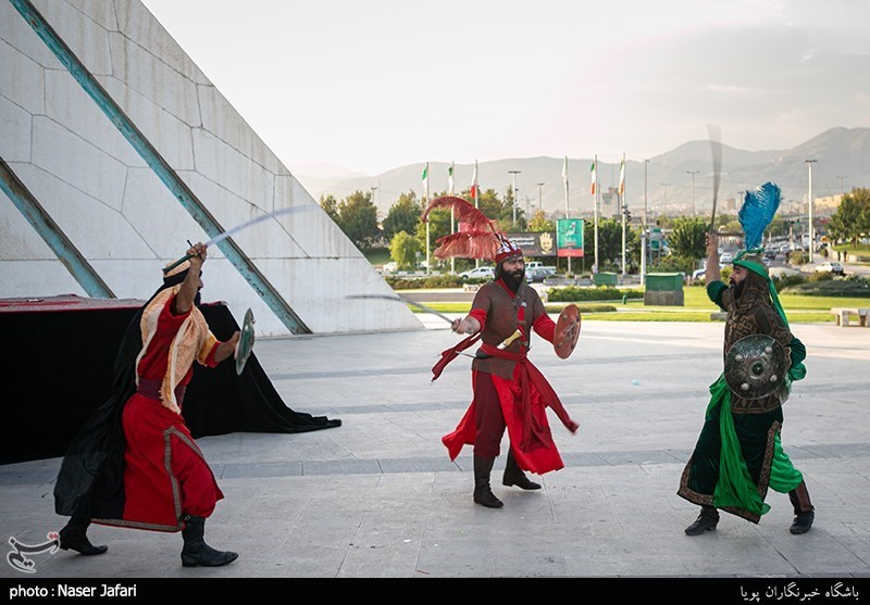 تعزیه خوانی در میدان آزادی تهران