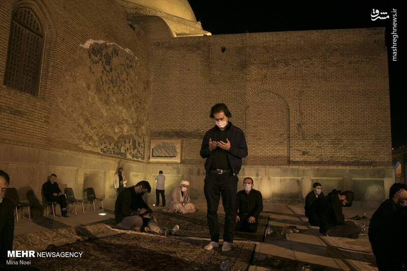 مراسم سوگواری در محوطه مسجد کبود تبریز