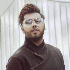 «سوت و کور» را با صدای یوسف زمانی بشنویم