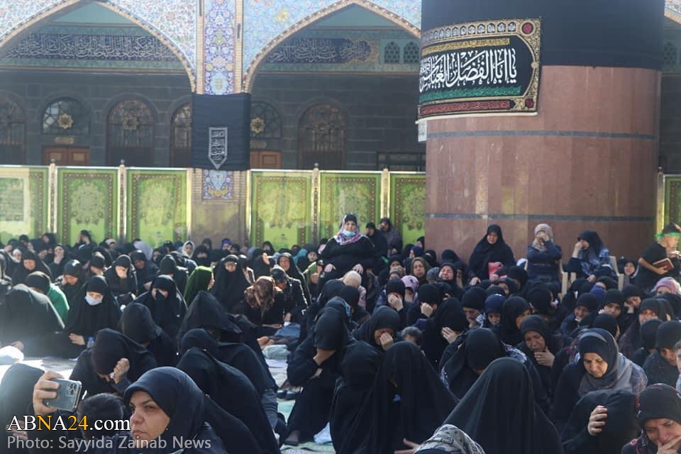 سوگواری روز عاشورا در حرم حضرت زینب(س)